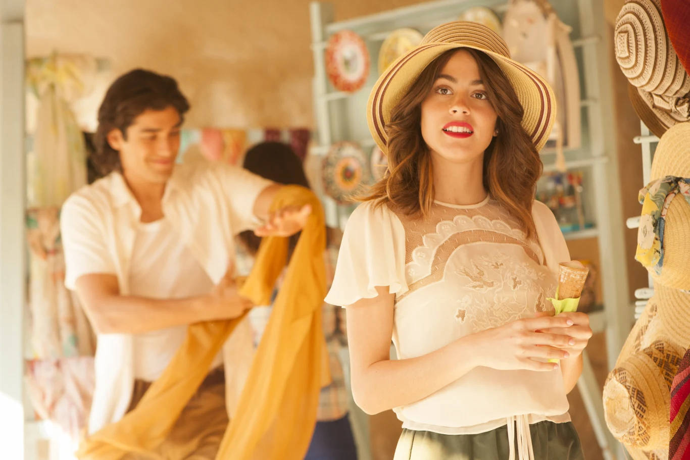 Martina 'Tini' Stoessel w filmie "Tini: Nowe życie Violetty" Martina 'Tini' Stoessel w filmie "Tini: Nowe życie Violetty"