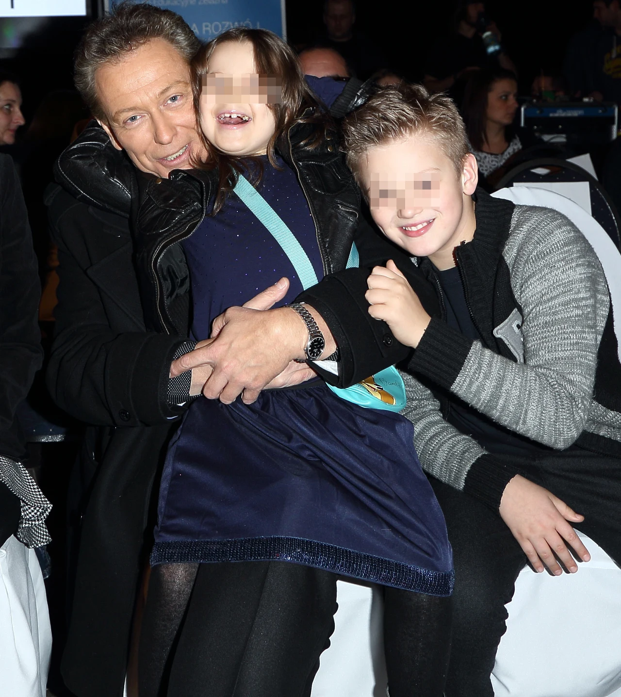 Jacek Borkowski z dziećmi Jacek Borkowski z dziećmi