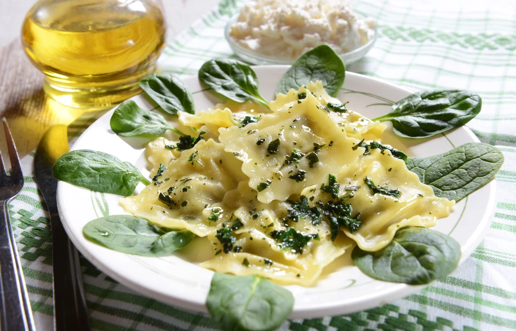 Pierożki ze szpinakiem Pierożki ze szpinakiem