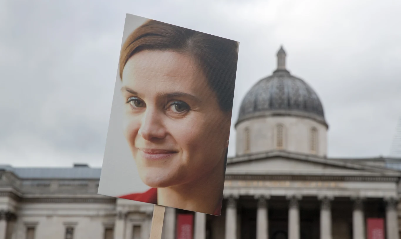Śmierć Jo Cox wstrząsnęła Wielką Brytanią Śmierć Jo Cox wstrząsnęła Wielką Brytanią