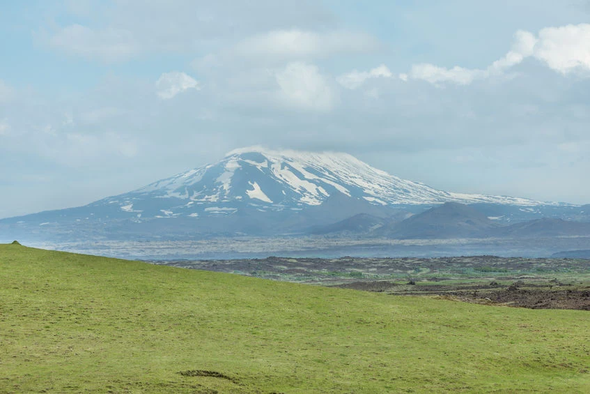 Hekla to wciąż aktywny wulkan na Islandii Hekla to wciąż aktywny wulkan na Islandii