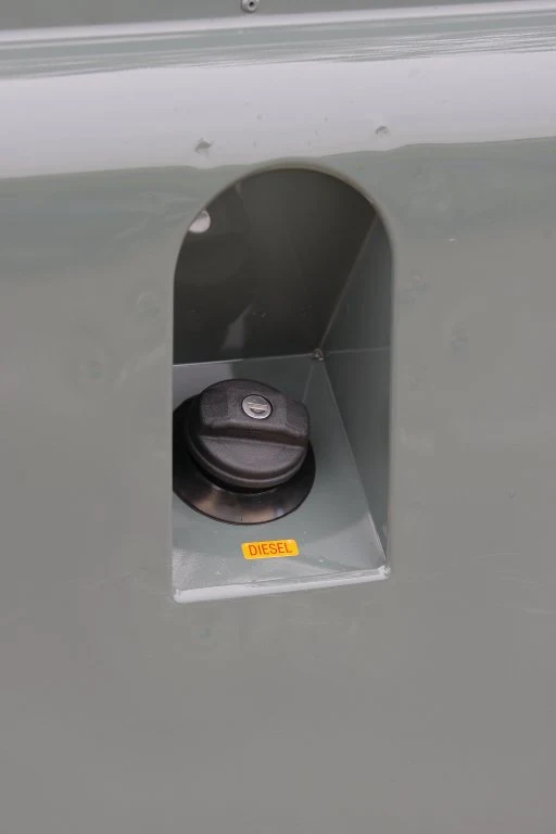 Land Rover Defender (1990-2016)