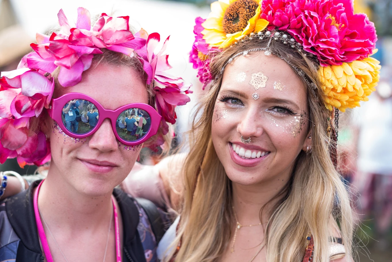 Festiwal od lat przyciąga na pola Glastonbury w Wielkiej Brytanii setki tysięcy fanów muzyki, dobrej zabawy, a nawet mody