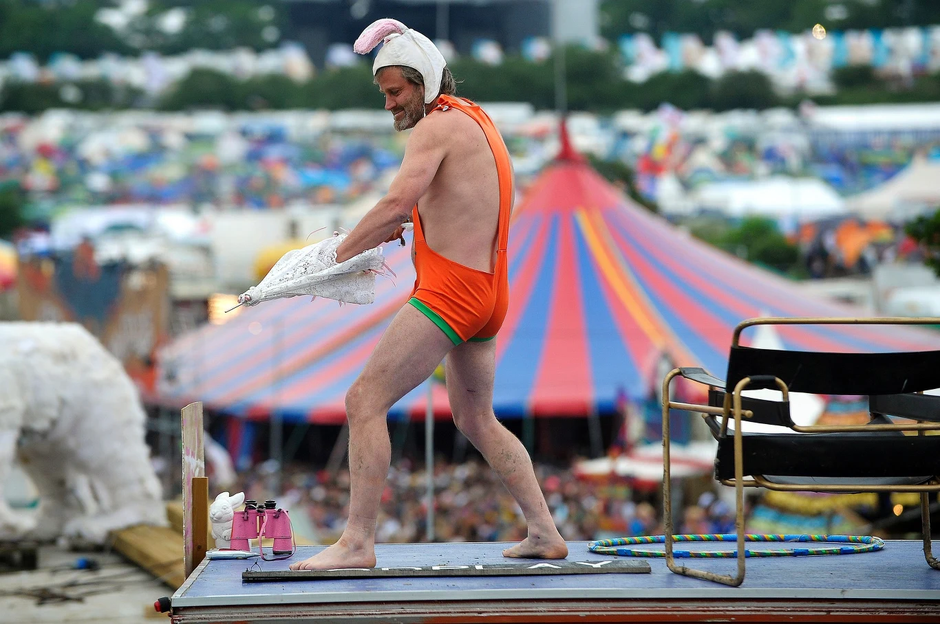 Na brytyjskim festiwalu nie brakuje barwnych i interesujących postaci