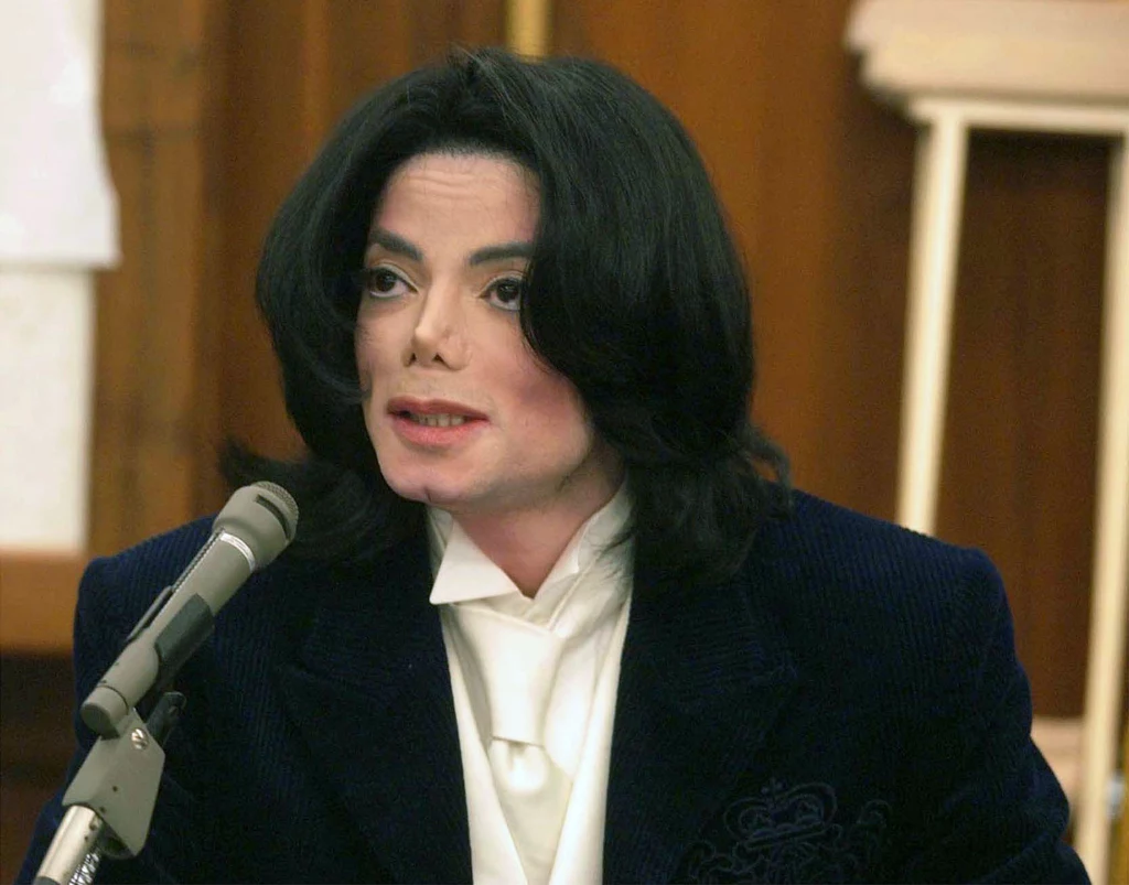 Michael Jackson: Co ujawnia odtajniony raport z 2003 roku?