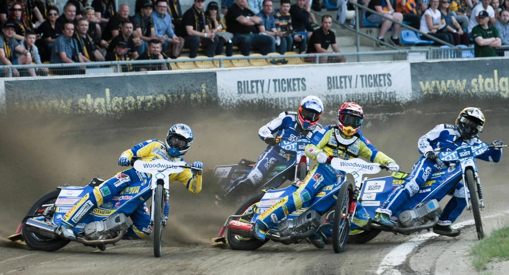 Przemysław Pawlicki (kask czerwony) i Matej Żagar (niebieski) ze Stali Gorzów, oraz Mikkel Michelsen (biały) i Kenneth Bjerre (żółty) z Unii Tarnów Przemysław Pawlicki (kask czerwony) i Matej Żagar (niebieski) ze Stali Gorzów, oraz Mikkel Michelsen (biały) i Kenneth Bjerre (żółty) z Unii Tarnów