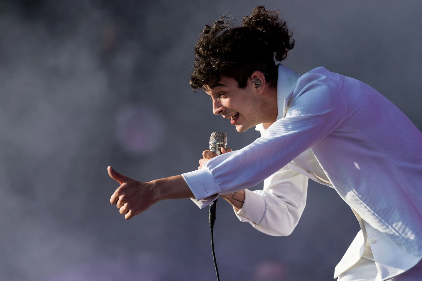 Matthew Healy z zespołu 1975