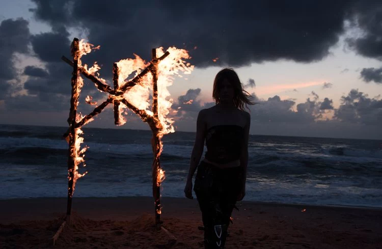 Myrkur to projekt Amalie Bruun Myrkur to projekt Amalie Bruun