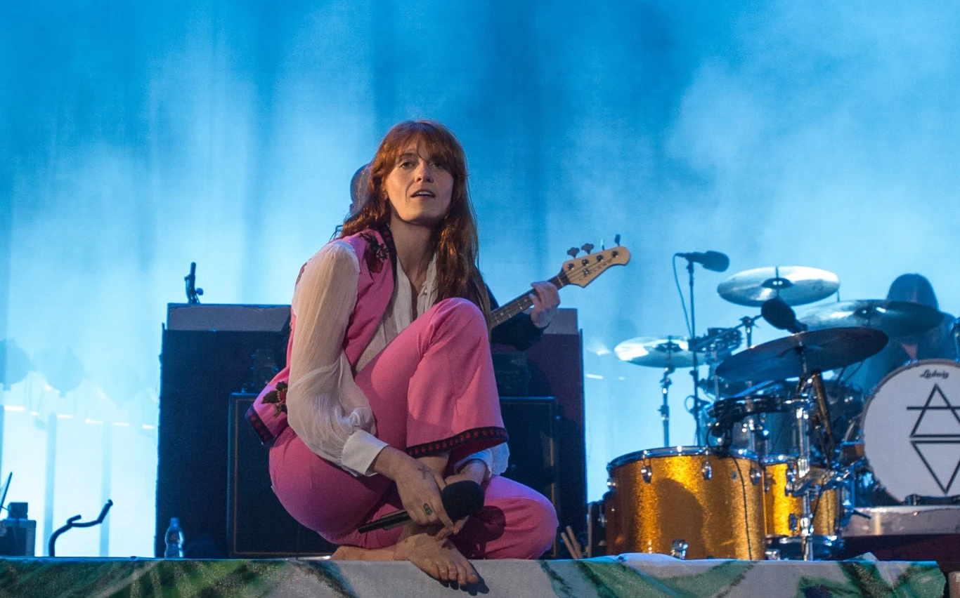 Oprócz grupy na imprezie wystąpili m.in.: Savages, PJ Harvey, Tame Impala, Mac DeMarco, Małpa, Skepta, Shy Albatros oraz wielu innych Oprócz grupy na imprezie wystąpili m.in.: Savages, PJ Harvey, Tame Impala, Mac DeMarco, Małpa, Skepta, Shy Albatros oraz wielu innych