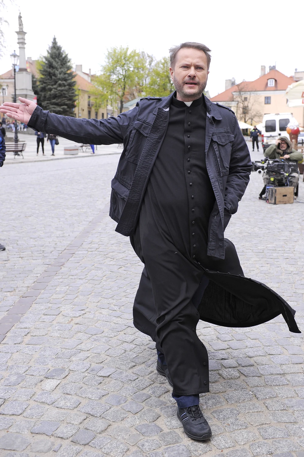 Artur Żmijewski jako ojciec Mateusz Artur Żmijewski jako ojciec Mateusz