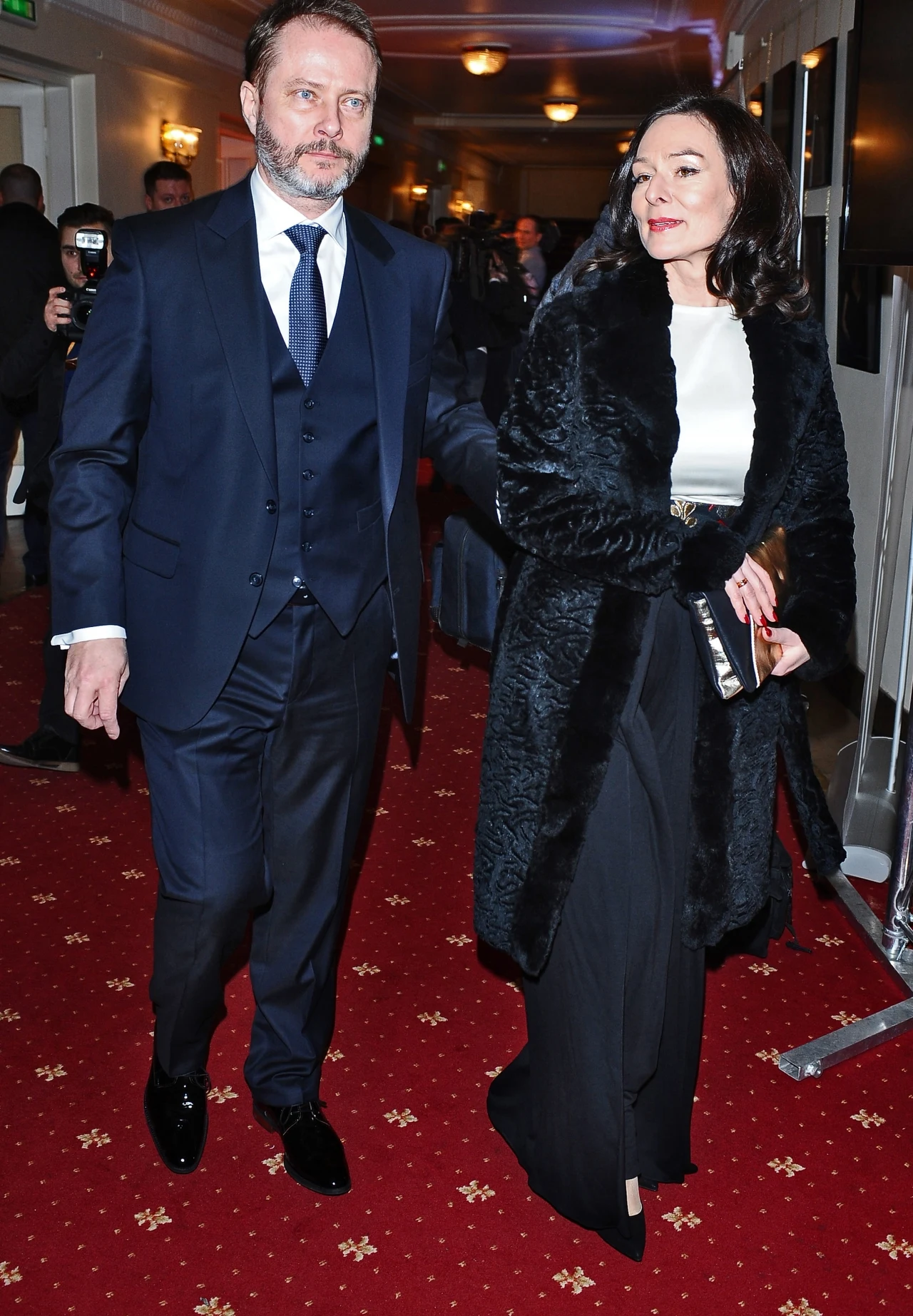 Artur Żmijewski z żoną