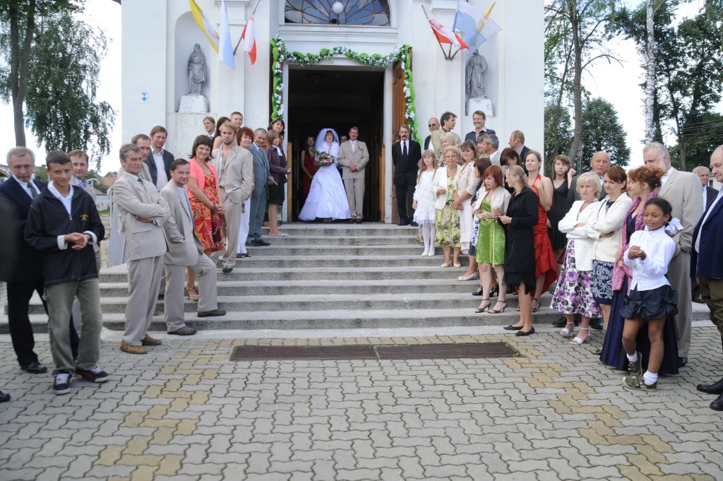 Jej suknia ślubna będzie wyglądała podobnie? Jej suknia ślubna będzie wyglądała podobnie?