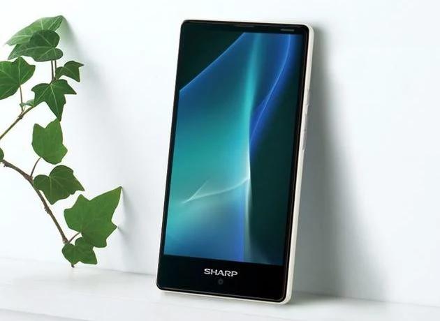 Sharp Aquos Mini SH-M03 posiada wyświetlacz o przekątnej 4,7-cala i rozdzielczości Full HD