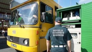 Katastrofalny stan autobusów: "bez hamulców", cieknący olej...