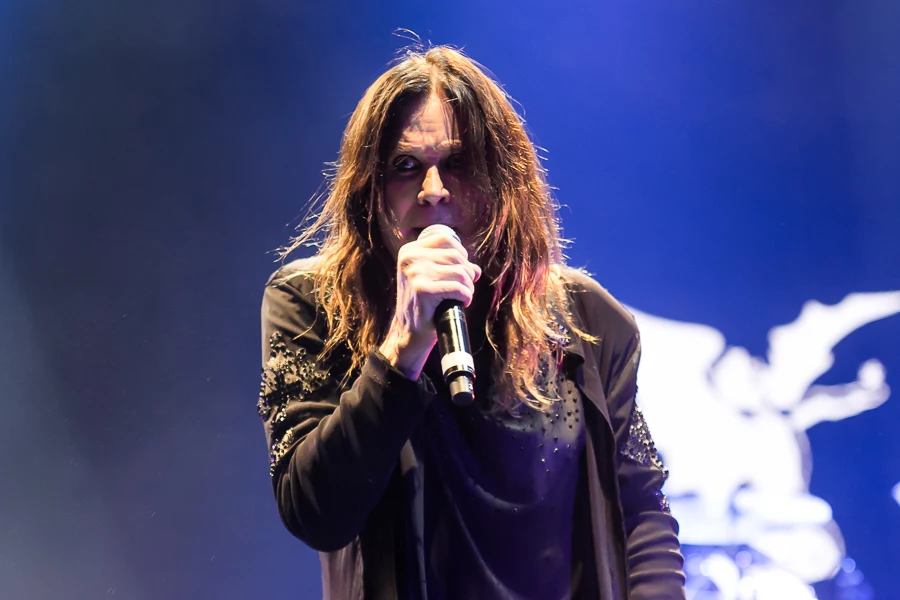 Ozzy Osbourne podczas ostatniej wizyty Black Sabbath w Polsce (Łódź, 11 czerwca 2014 r.)