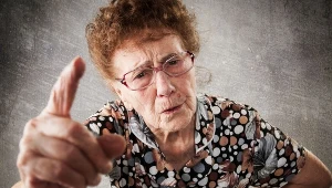 Najbardziej natrętne znaki zodiaku. Nie uwolnisz się od ich dobrych rad