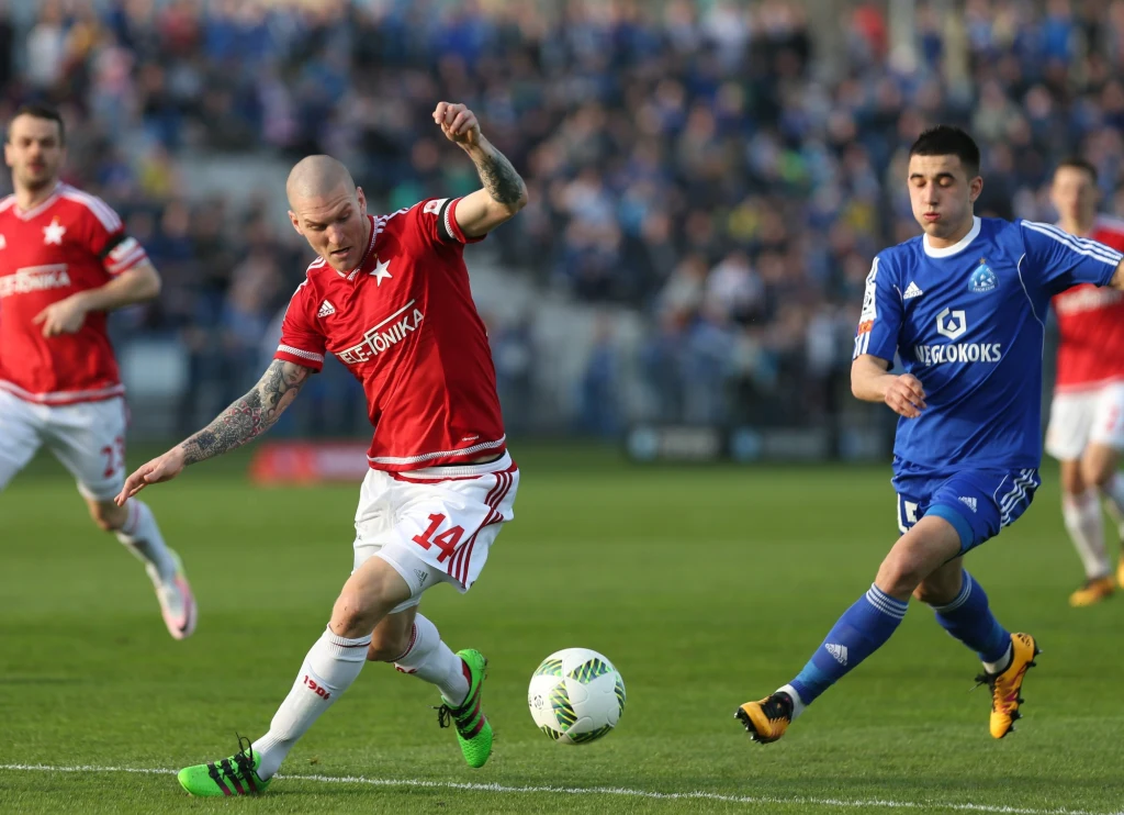 Zdenek Ondraszek (z lewej) wyrównał stan rywalizacji Zdenek Ondraszek (z lewej) wyrównał stan rywalizacji