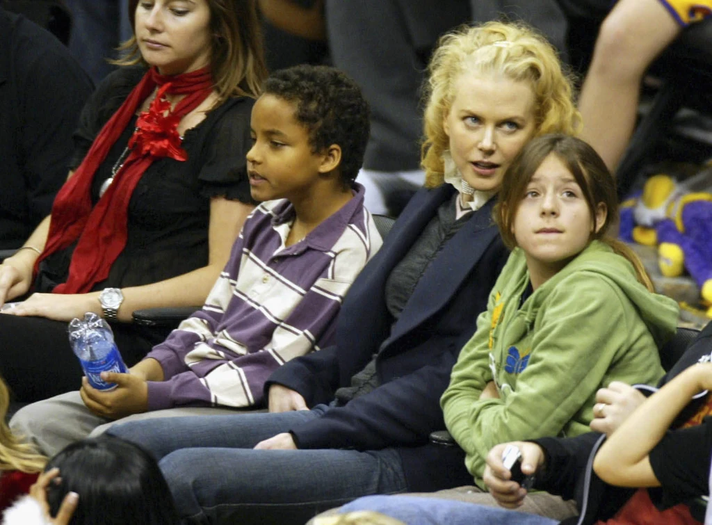 Nicole Kidman z adoptowanymi dziećmi, 2004 rok