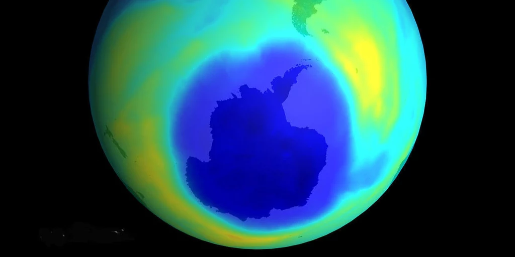 Dziura ozonowa jest coraz mniejsza