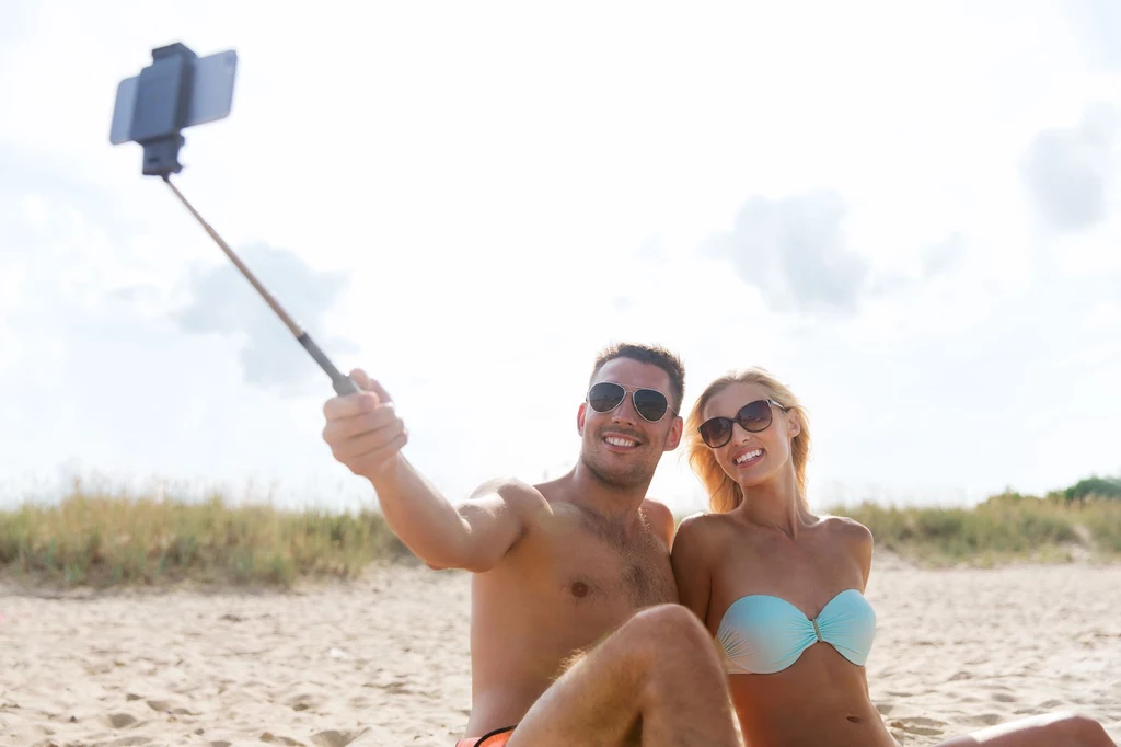 Selfie stick daje posiadaczom smartfonów duże pole do popisu