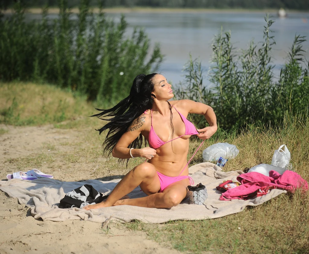 "Polska Angelina" Agnieszka Orzechowska topless "Polska Angelina" Agnieszka Orzechowska topless