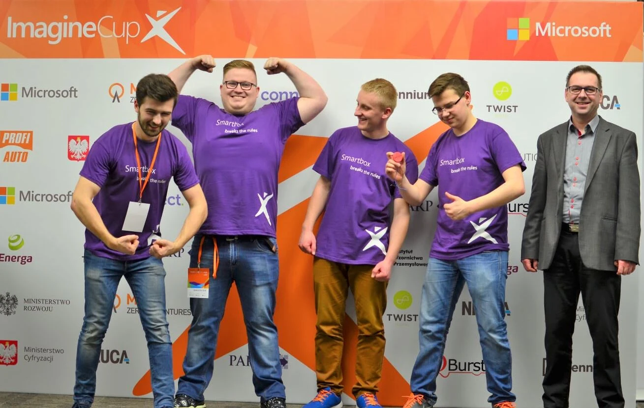 Smartbox podczas finałów Imagine Cup Smartbox podczas finałów Imagine Cup