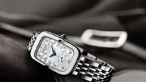 Różnorodne modele Longines Equestrian Collection nawiązują bezpośrednio do świata jeździectwa. Inspiracją dla kształtów i materiałów zegarków są symboliczne elementy świetnie znane miłośnikom koni. 