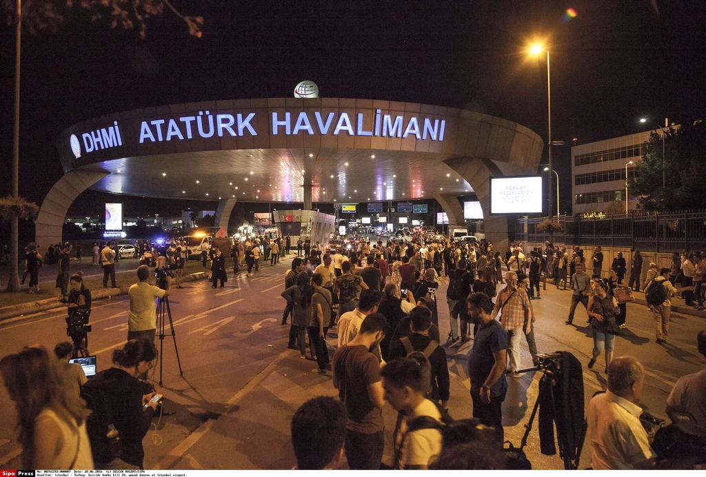 Zamach na lotnisku Ataturk w Stambule. Tam podobno też zginął ten mężczyzna...