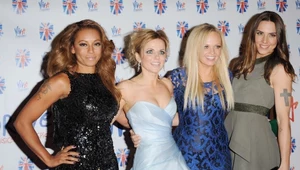 Ze Spice Girls nie powróci Mel C (pierwsza z prawej) oraz Victoria Beckham