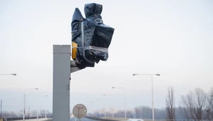 Zaklejony fotoradar - częsty widok na polskich drogach