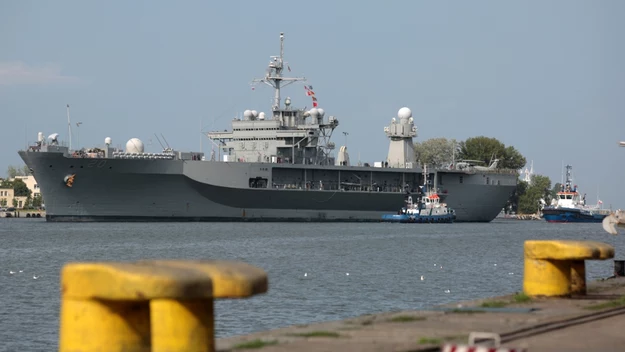 Okręt flagowy VI Floty Stanów Zjednoczonych USS „Mount Whitney” w Gdyni