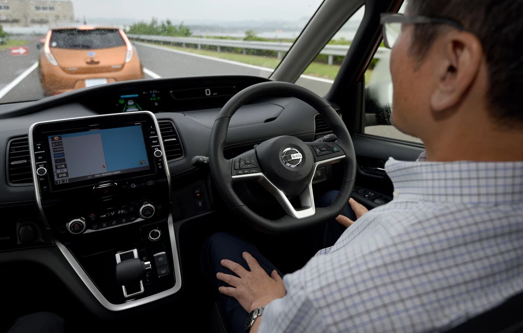 Nissan Serena ProPILOT