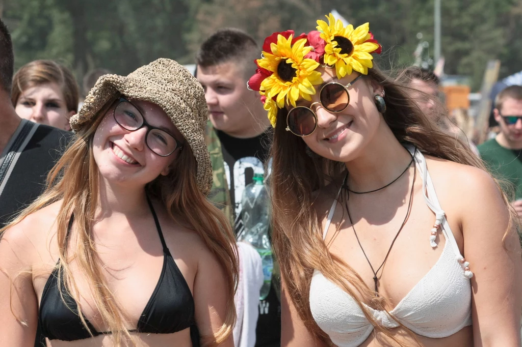 Uczestniczki Przystanku Woodstock