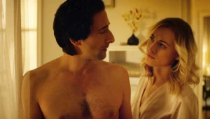 Adrien Brody i Yvonne Strahovski w filmie "Tajemnice Manhattanu"
