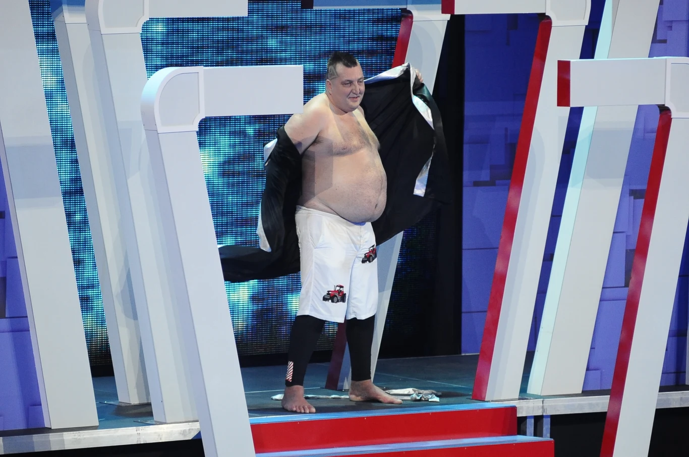 Adam wie, że tajemnice alkowy powinny zostać między partnerami