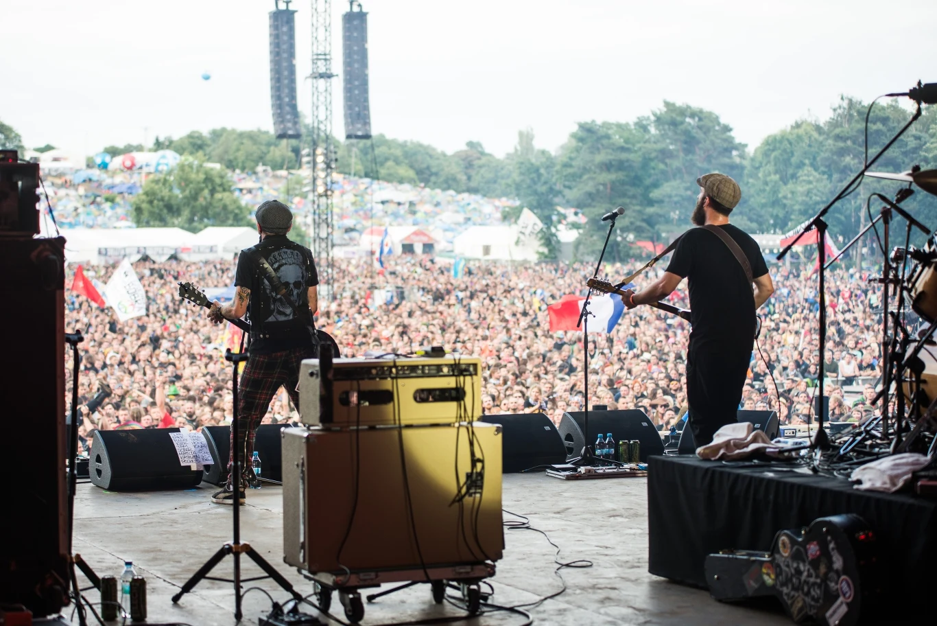 Tego typu wykonawca to pewniak na Przystanku Woodstock - żywiołowa mieszanka celtyckiego folkloru i punk rocka porwała tysiące fanów do zabawy.