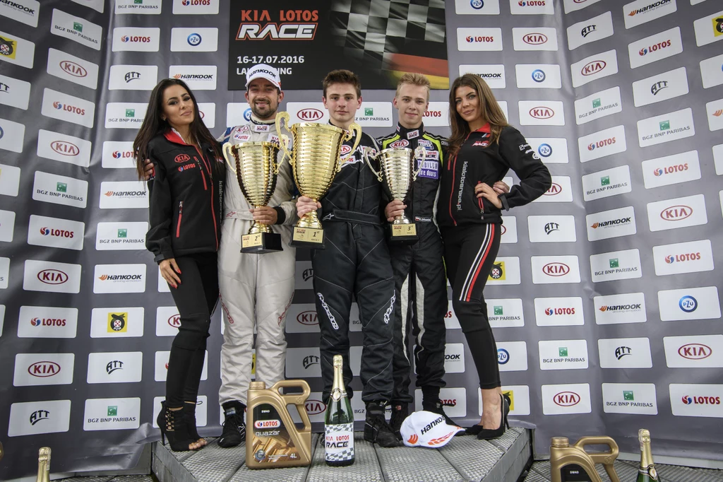 Podium Kia Lotos Race na Lausitzringu