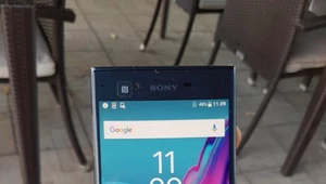 Sony F8331 uchwycony na zdjęciach