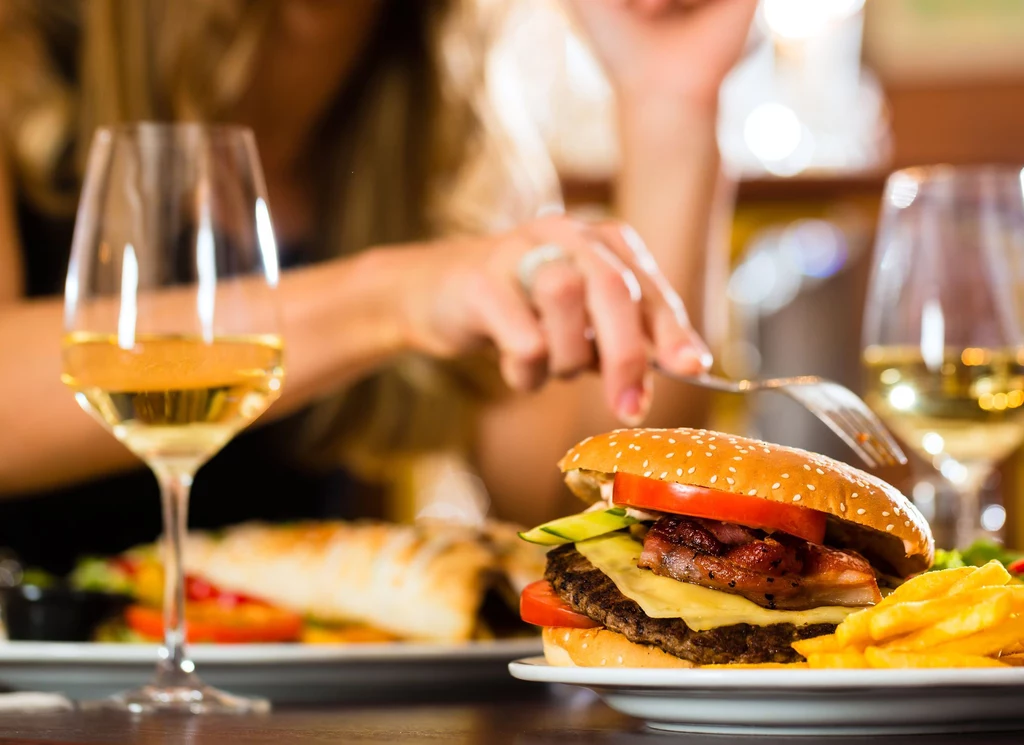 O tym, co zjesz, zdecyduj przed wyjściem do restauracji O tym, co zjesz, zdecyduj przed wyjściem do restauracji