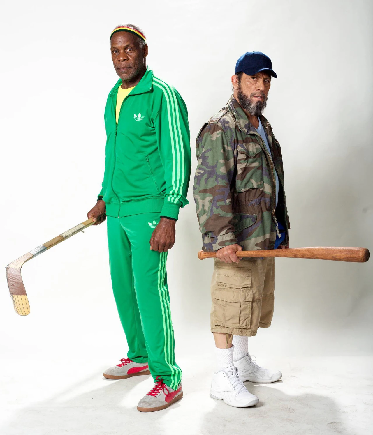 O tym, że Danny Glover ma autoironiczny stosunek do własnej osoby, przekonuje jedna z jego ostatnich kinowych kreacji w filmie "Bad Asses", gdzie zagrał byłego hokeistę, który tworzy zabójczy duet z trenerem boksu (Danny Trejo).