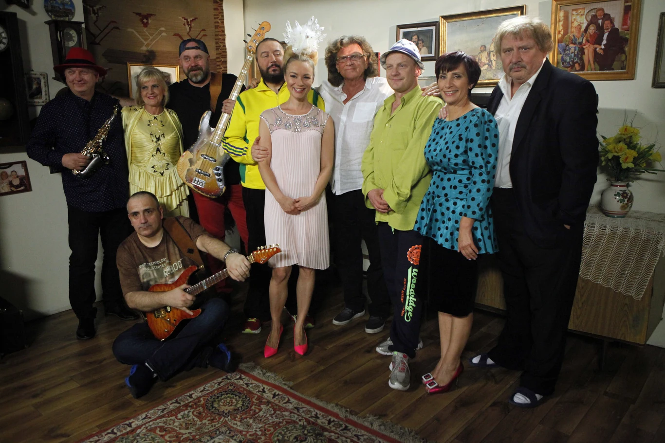Premiera odcinka, w którym zagrał Wodecki planowana jest, jako otwierająca kolejny sezon "Świata według Kiepskich" we wrześniu 2016.
Premiera odcinka, w którym zagrał Wodecki planowana jest, jako otwierająca kolejny sezon "Świata według Kiepskich" we wrześniu 2016.