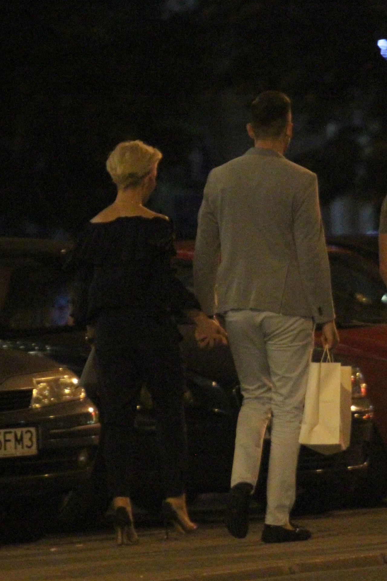 Joanna Racewicz za rękę z przyjacielem Joanna Racewicz za rękę z przyjacielem