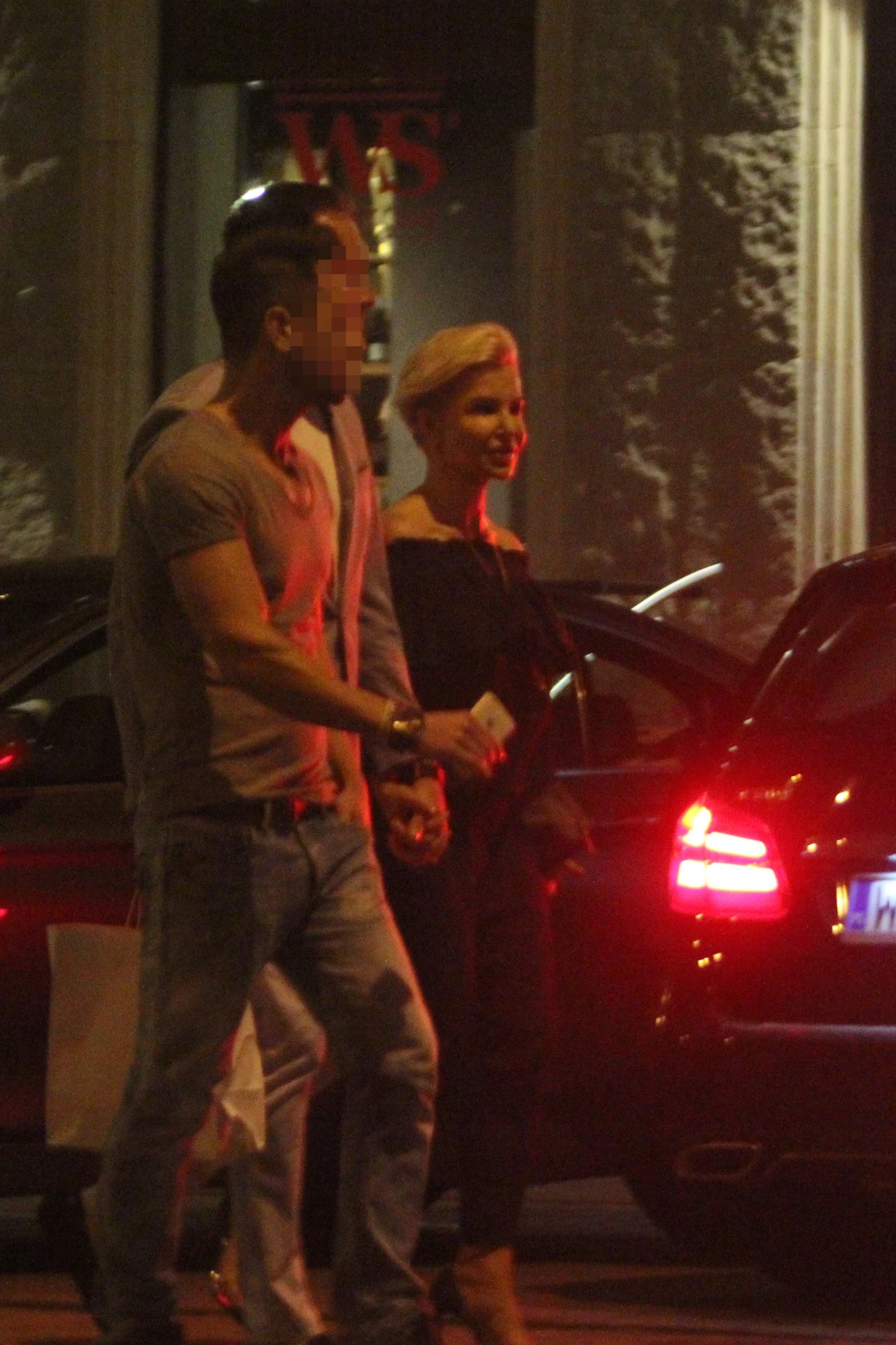 Joanna Racewicz za rękę z przyjacielem Joanna Racewicz za rękę z przyjacielem