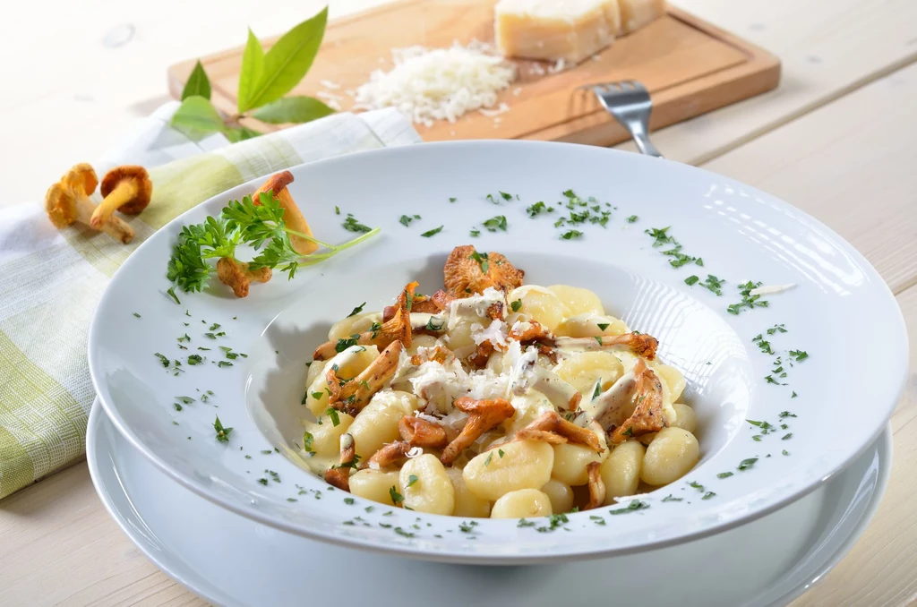 Gnocci z kurkami i parmezanem - proste, ale zachwycająco smaczne Gnocci z kurkami i parmezanem - proste, ale zachwycająco smaczne