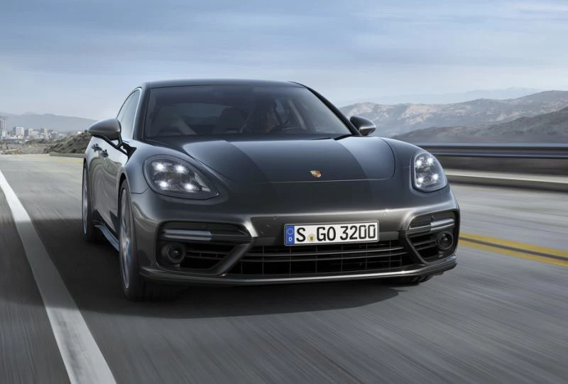 Porsche Panamera II