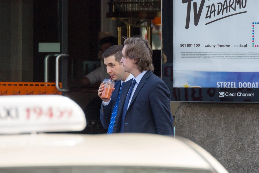 Patryk Jaki na soku z kolegą Patryk Jaki na soku z kolegą