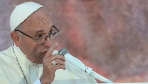 Papież Franciszek przemawia podczas uroczystości na Campusie Misericordiae w Brzegach