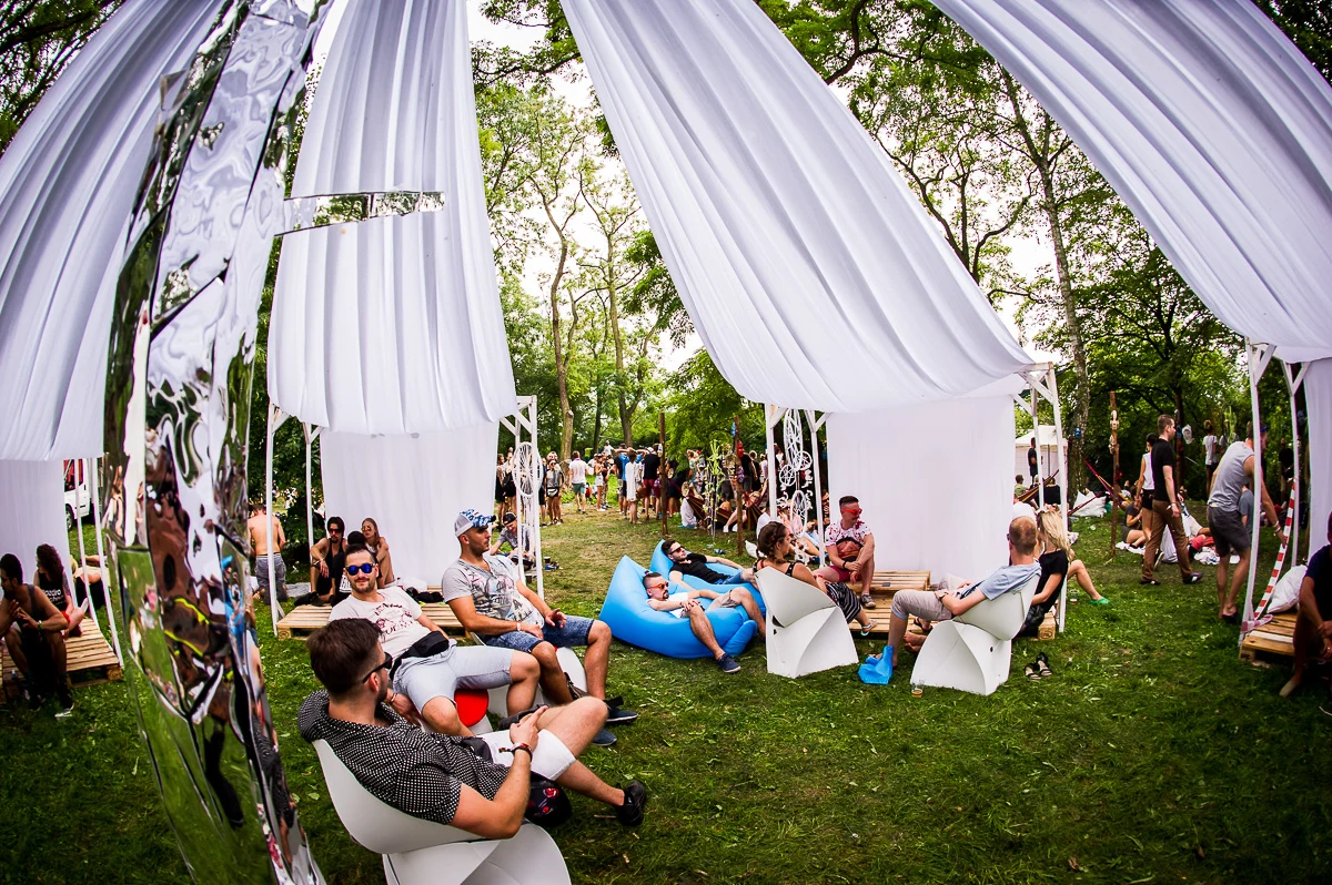Publiczność na trzecim dniu festiwalu