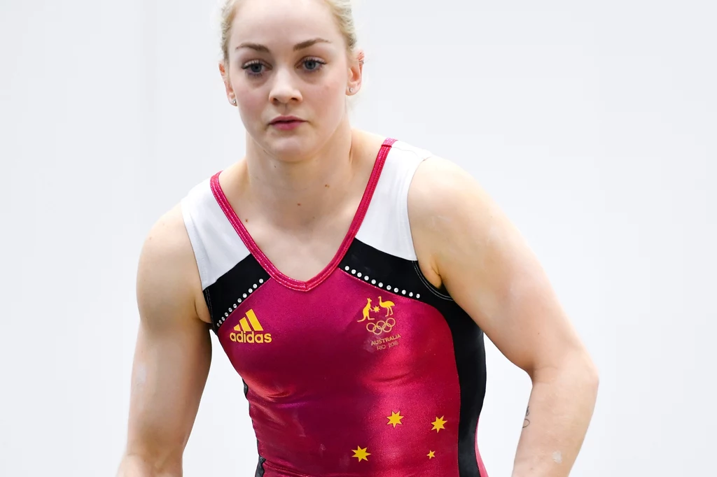 Larissa Miller Larissa Miller
