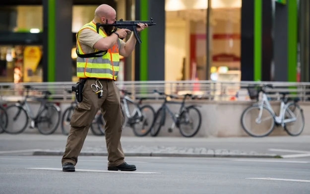 Decyzja organizatora targów jest zrozumiała - chcą zrobić wszystko by zapobiec kolejnym aktom terroru Decyzja organizatora targów jest zrozumiała - chcą zrobić wszystko by zapobiec kolejnym aktom terroru